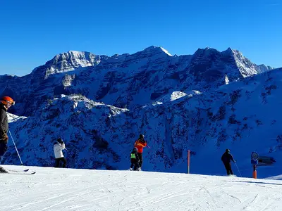 Skifahren in nächster Nähe