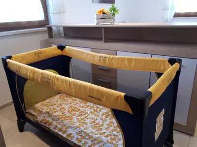 Kinderbett Wohnung 1