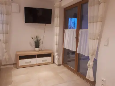 Wohnzimmer Wohnung 2 Bild 2