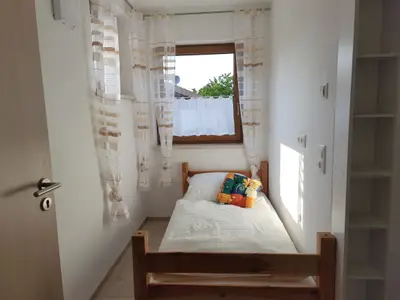 Einzelbett Wohnung 2