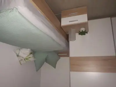 Schlafzimmer Einzelbett 2