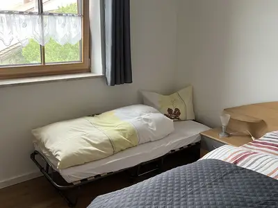 Beistell-Bett, wenn’s knapp wir