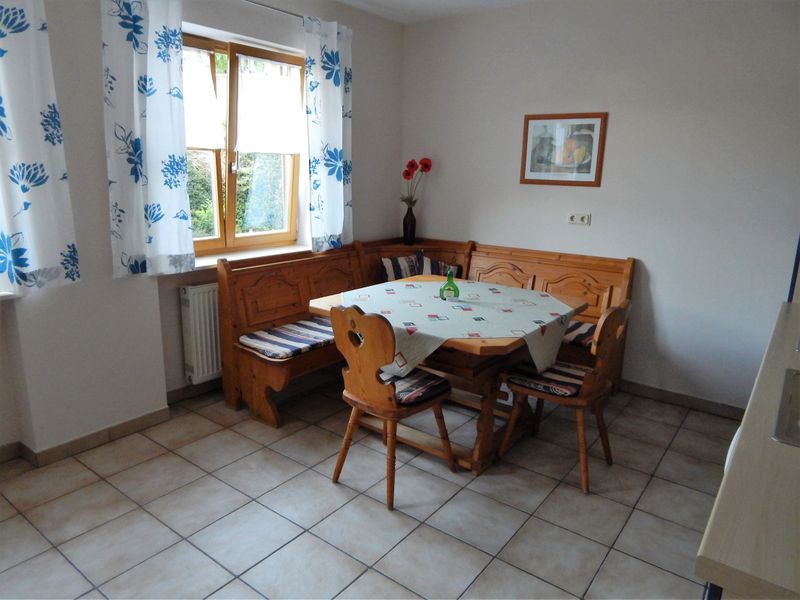 22139525-Ferienwohnung-3-Ochsenfurt-800x600-2