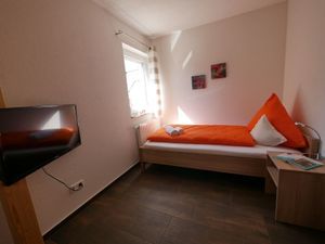 23539694-Ferienwohnung-11-Ochsenhausen-300x225-1