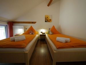 23539685-Ferienwohnung-5-Ochsenhausen-300x225-5