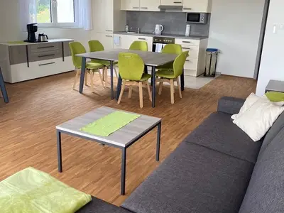 Ferienwohnung für 8 Personen (103 m²) in Oerlinghausen 1/10
