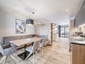 23718487-Ferienwohnung-6-Oetz-300x225-4