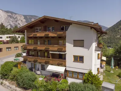 Ferienwohnung für 4 Personen (64 m²) in Oetz 1/10