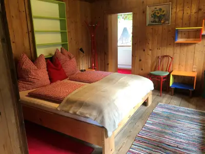 geräumiges Zimmer Erdgeschoss