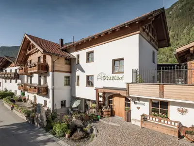 Aussenaufnahme_Muehlhof_byRudiWyhlidal--3156-HDR