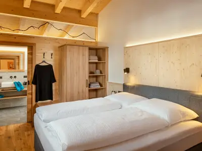 2. Schlafzimmer