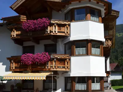 Gästehaus Schrott, Oetz, Habichen, Sommer