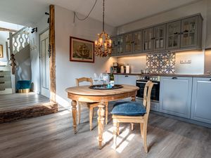 23984196-Ferienwohnung-2-Oevenum-300x225-5