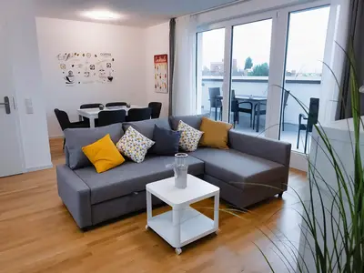 Ferienwohnung für 6 Personen (89 m²) in Offenbach am Main 1/10