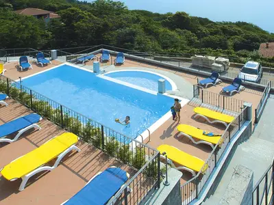 PoolOfHouse