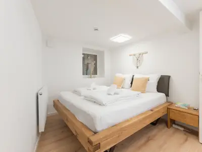 Schlafzimmer 2