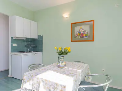 Ferienwohnung für 3 Personen (35 m²) in Okrug Donji 9/10