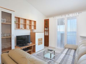 23489496-Ferienwohnung-4-Okrug Donji-300x225-2