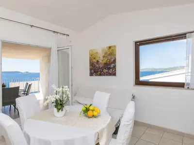 Ferienwohnung für 6 Personen (80 m²) in Okrug Donji 8/10