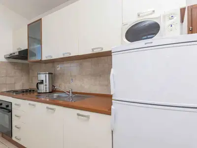 Ferienwohnung für 6 Personen (80 m²) in Okrug Donji 10/10