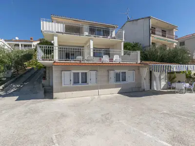 Ferienwohnung für 6 Personen (80 m²) in Okrug Donji 5/10