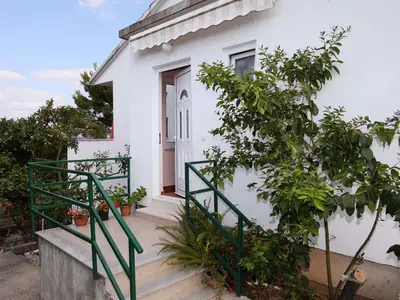 Ferienwohnung für 3 Personen (45 m²) in Okrug Donji 5/10