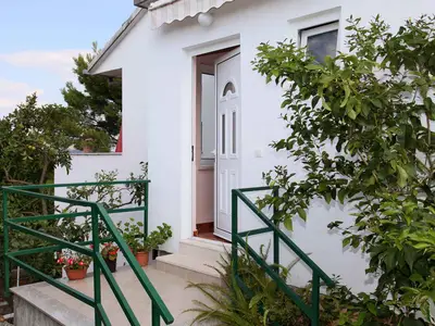 Ferienwohnung für 3 Personen (45 m²) in Okrug Donji 6/10