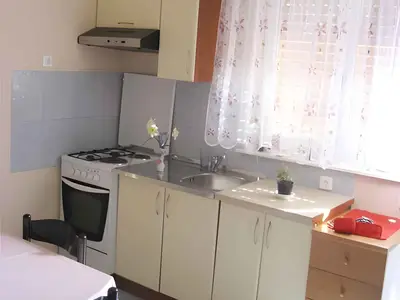 Ferienwohnung für 3 Personen (30 m²) in Okrug Donji 5/10