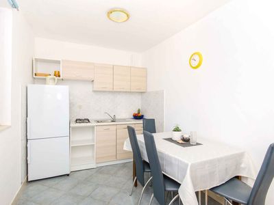 Ferienwohnung für 3 Personen (42 m²) in Okrug Gornji 6/10