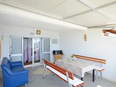 Ferienwohnung für 2 Personen (40 m²) in Okrug Gornji 2/10