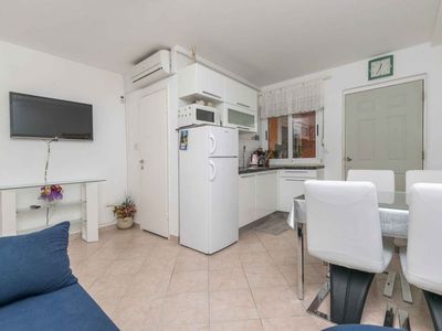 Ferienwohnung für 3 Personen (30 m²) in Okrug Gornji 10/10