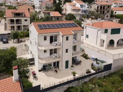 Ferienwohnung für 6 Personen (55 m²) in Okrug Gornji 5/10