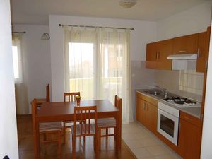 23775564-Ferienwohnung-5-Okrug Gornji-300x225-5