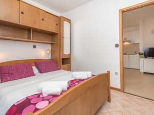 Ferienwohnung für 3 Personen (35 m²) in Okrug Gornji
