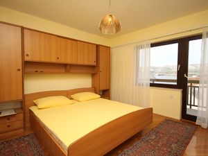 Ferienwohnung für 10 Personen (74 m²) in Okrug Gornji