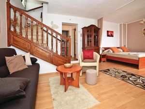 23723815-Ferienwohnung-2-Okrug Gornji-300x225-4