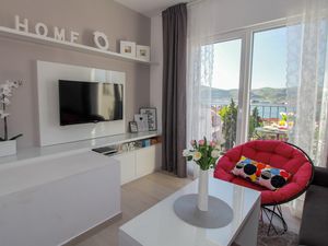 23751929-Ferienwohnung-5-Okrug Gornji-300x225-2