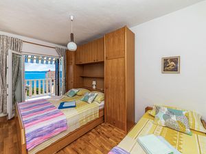 23949483-Ferienwohnung-4-Okrug Gornji-300x225-5