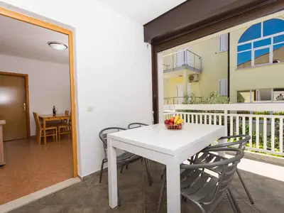 Ferienwohnung für 3 Personen (47 m²) in Okrug Gornji 4/10