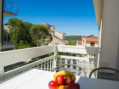 Ferienwohnung für 3 Personen (47 m²) in Okrug Gornji 5/10
