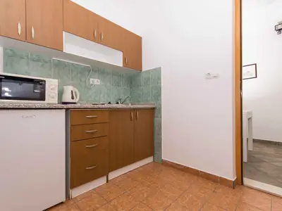 Ferienwohnung für 3 Personen (47 m²) in Okrug Gornji 9/10