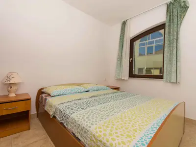 Ferienwohnung für 4 Personen (47 m²) in Okrug Gornji 10/10