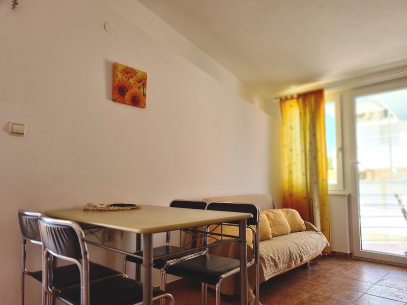 18323804-Ferienwohnung-4-Okrug Gornji-800x600-1