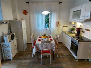 Ferienwohnung für 5 Personen (60 m²) in Okrug Gornji