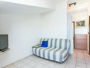 18780934-Ferienwohnung-4-Okrug Gornji-300x225-3