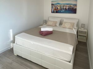 19086390-Ferienwohnung-4-Okrug Gornji-300x225-5