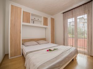 Ferienwohnung für 3 Personen (36 m²) in Okrug Gornji