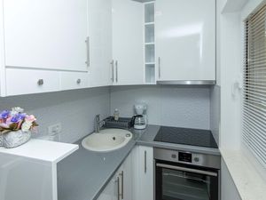 23650514-Ferienwohnung-4-Okrug Gornji-300x225-4