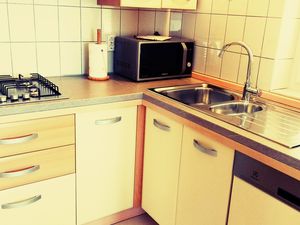 23980578-Ferienwohnung-5-Okrug Gornji-300x225-4