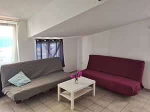 23929616-Ferienwohnung-4-Okrug Gornji-300x225-1